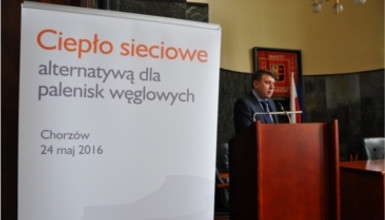 Ciepło sieciowe alternatywą dla palenisk węglowych – konferencja w chorzowskim Urzędzie Miasta